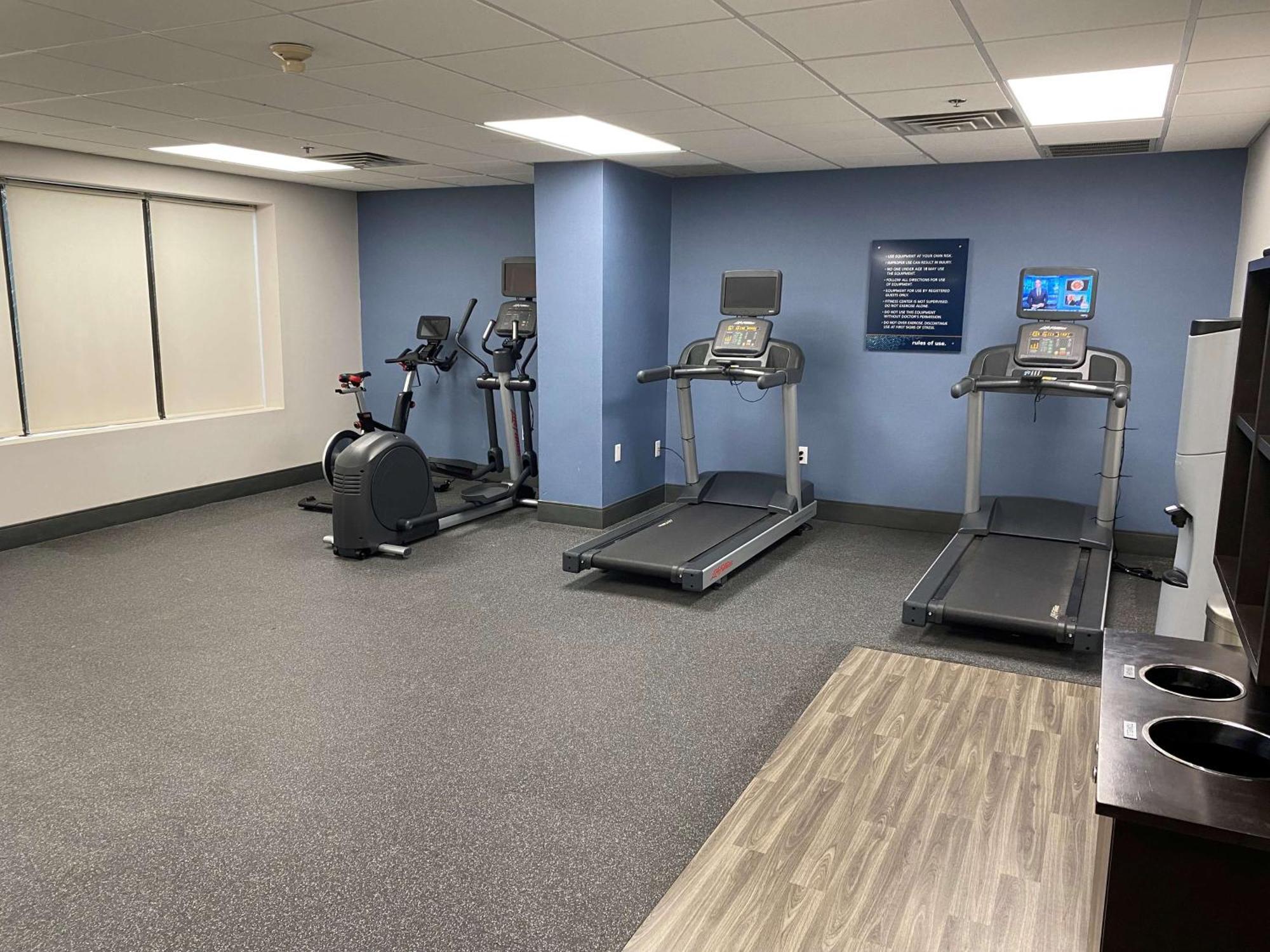 Hampton Inn Ft. Chiswell-Max Meadows Extérieur photo